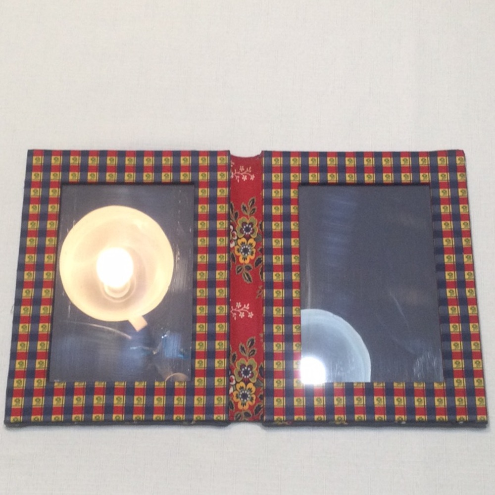 Vera Bradley Photo Frame Double Book - Picture 2 of 5